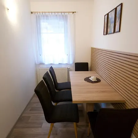 Pri Zjazdovke Jasna Biela Put *